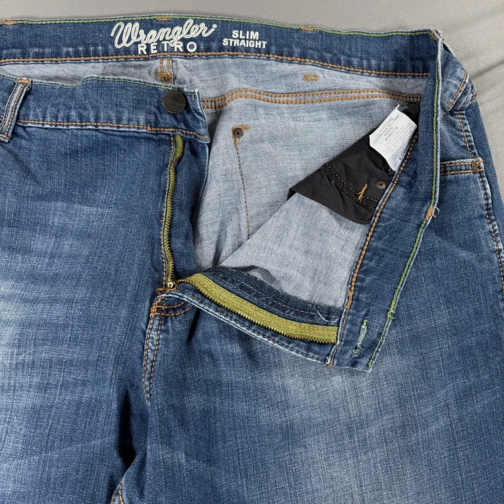 Wrangler Retro Slim Straight Jeans Mens 42x32 Blue Stretch Denim Medium Wash